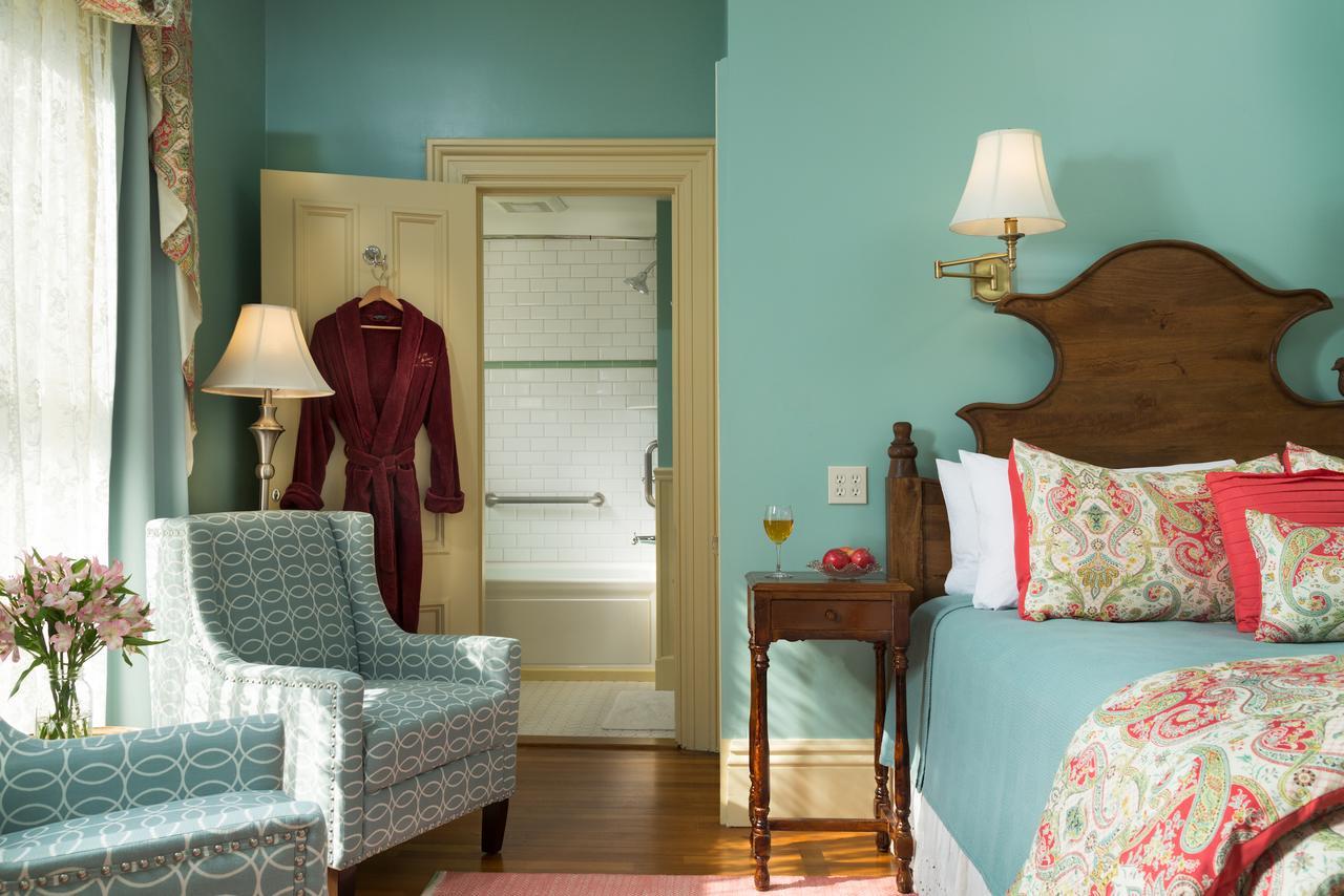 Bed and Breakfast Rockland Talbot House Екстер'єр фото