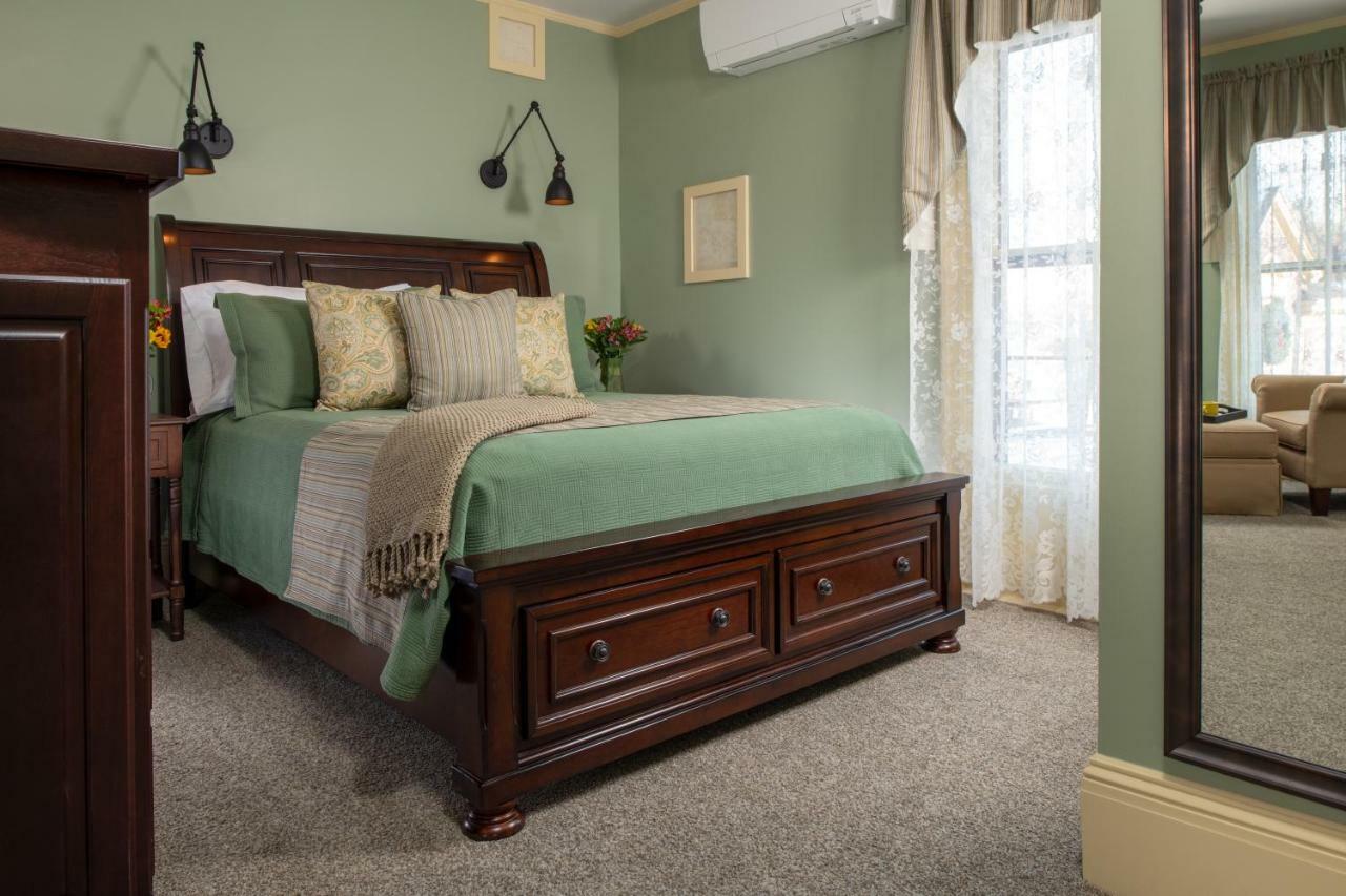 Bed and Breakfast Rockland Talbot House Екстер'єр фото